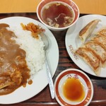 公楽 - カレーライスと焼餃子
