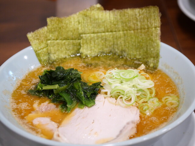 博多豚骨 門濱屋（カドハマヤ） - 大曲（ラーメン）の写真