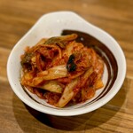 炭火焼肉ホルモンさわいし - キムチ