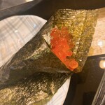 すし おおまさ - イクラ摘みの残りで手巻き