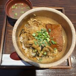 楽豚 - ミックス丼大盛り