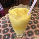 インド料理 パリワル - セットのマンゴーラッシー