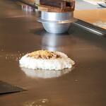 宮古牛鉄板焼 ユキシオステーキ - ガーリックチャーハン