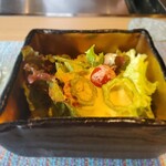 宮古牛鉄板焼 ユキシオステーキ - サラダ(シークワーサードレッシングが美味い)