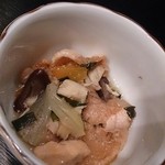 魚人 - 突き出し、えびせんの海鮮あんかけ