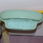 高知ビジネスホテル本館 - 「見たこともない電話機」 2014年03月