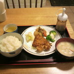 ごはん畑 - アジフライと揚げシュウマイ定食