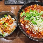 ラーメン 麻辣 - 麻婆麺880円&味玉丼300円