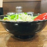 ラーメン 麻辣 - 丼横から