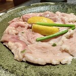 杏樹亭 岸根店 - 「ギャラ塩」と「ホルモン塩」の相盛りのアップ…