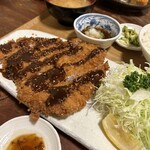 とんかつ割烹 やすいみ～と - 