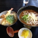 우동소바도코로 미야지 - カレーうどんミニ天丼セットに特別にカマンベールを乗せてもらいました。　