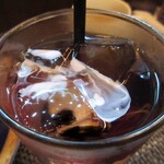 ジュイップ - アイスティーにミルクを入れたところ