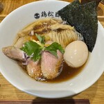 淡麗醤油らぁ麺 鶏松 - 