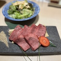 牛刺しと焼肉 仔虎 クリスロード店 - 