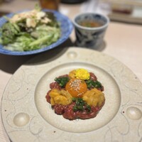 牛刺しと焼肉 仔虎 クリスロード店 - 