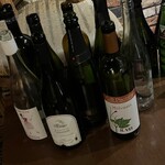 ワイン厨房 晩酌邸 - 自然派ワインから誕生日ビンテージまで……よく飲みました。。