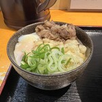 空飛ぶうどん やまぶき家 - 肉温玉ごはん(¥330円)