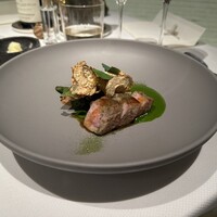 ベージュ アラン・デュカス 東京 - 