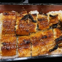 うなぎ 四代目 菊川 グローバルゲート店 - ちょっと焼きすぎかなぁ。