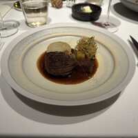 ベージュ アラン・デュカス 東京 - 