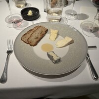 ベージュ アラン・デュカス 東京 - 