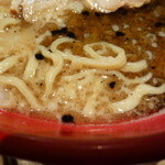 京都 五行 - 麺とスープ（醤油とんこつ麺）