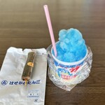 はせがわだんご - ハワイアンブルーカキ氷350円　浅草団子100円
