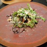 Felicelina - 宮崎産牛タン 細焼き ほろ苦野菜のサラダ添え バルサミコソース