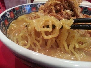Kodawarinomenyaroppongiramen - 札幌味噌ラーメンの麺みたい