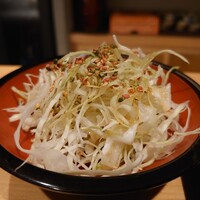 鳥匠 いし井 - お口直しのキャベツには,ふりかけが( *´艸｀)