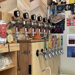 ヒダノオクブルワリー - 沢山のタップ