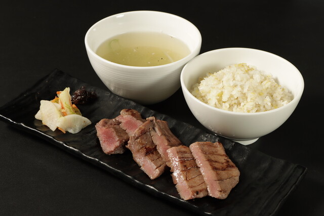 牛タンレストラン陣中 仙台国際空港店（【旧店名】牛タン専門レストラン 冠舌屋） - 仙台空港（牛タン）の写真