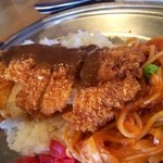 お食事処 ひぜん - カレールーをかけて。