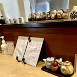 みなと - カウンターに神様、七福神