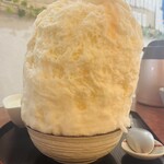 こひる庵 - なんか手前側に傾いてる感じがして角度変えて撮ったw 気づいたから崩壊させることなく手前から丁寧に食べたᕦ(ò_óˇ)ᕤ