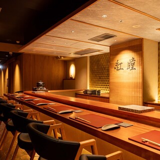 ライブキッチンのカウンター席（全10席）