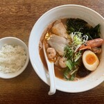 えん - えび塩らー麺＋わかめ＋サービス小ライス