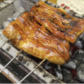 毎年土用の丑の日には大好評の鰻を販売！