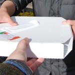 ピッザピッザピッザ - 超〜美白女性店員さんが切り分けてくれます☆