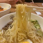 平壌冷麺 食道園 - 