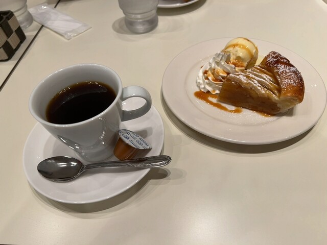 Cafe Maffon Kintetsu Hyakkaten Nara Ten photo 2