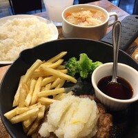 渋谷アチェーゾ - 週替りハンバーグランチ　柚子ポン酢おろしソース　1,180円