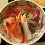 小料理　花咲 - ランチ 海鮮丼850円