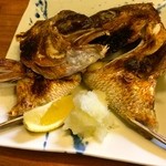 魚処 魚兵 - 焼き加減が素晴らしかった『鯛のカブト焼き』