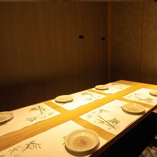 各種宴会コース、ランチ、単品料理に飲み放題プラン、席のみご予約お待ちしております