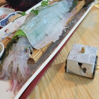 対馬のどぐろとイカ活き造り 博多 魚蔵 都ホテル店 - 