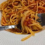 キッチン ブルー グローブ - トマトもタップリ！