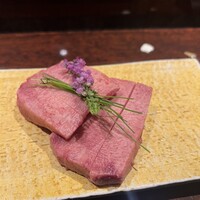 黒毛和牛焼肉 虎斑 北新地店 - 