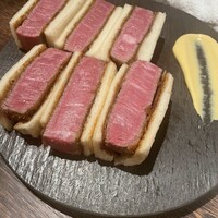 ヤキニク旭 - ヒレサンド